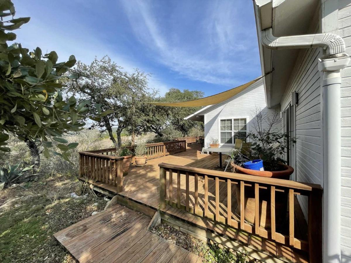 West 1077 Guest Ranch - Retreat Bed and Breakfast Tarpley Exteriör bild