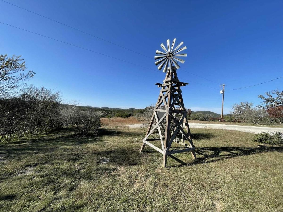West 1077 Guest Ranch - Retreat Bed and Breakfast Tarpley Exteriör bild