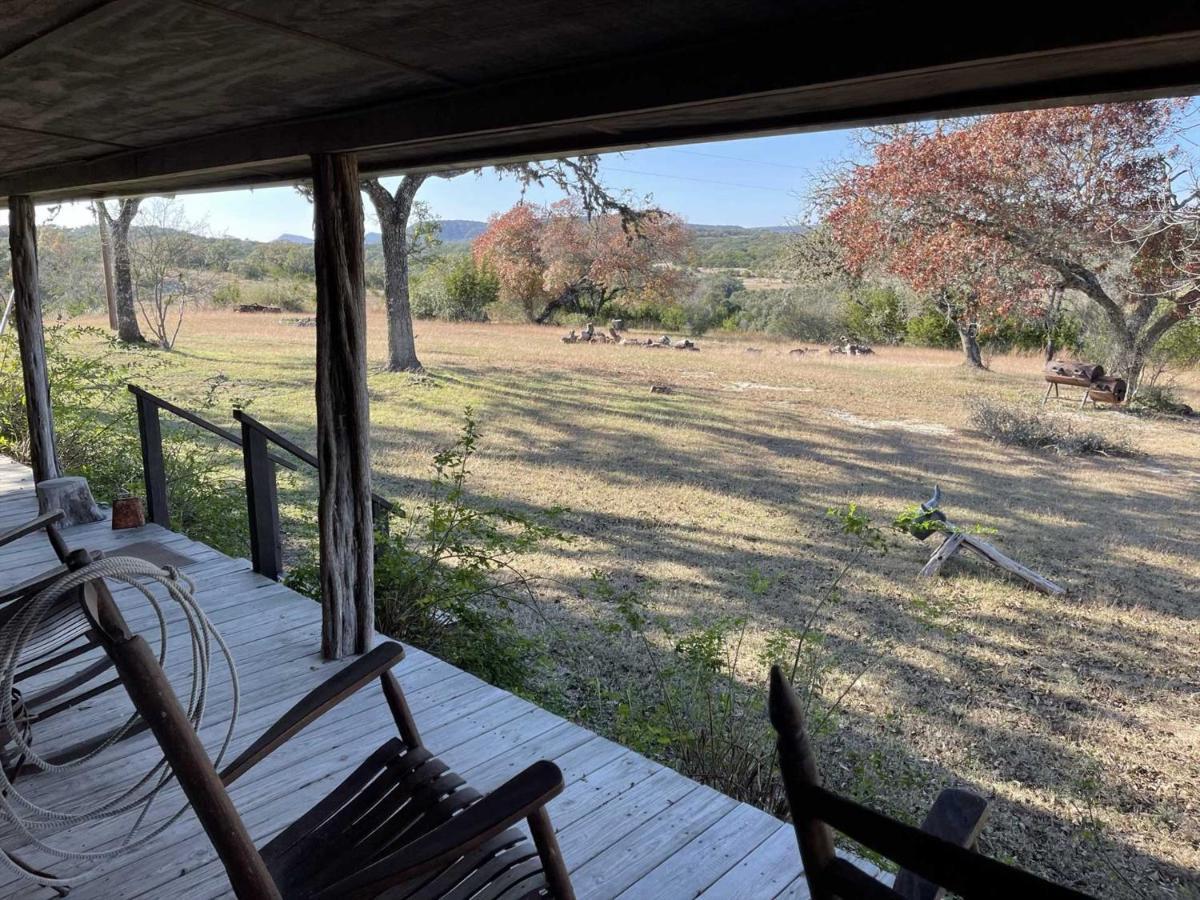 West 1077 Guest Ranch - Retreat Bed and Breakfast Tarpley Exteriör bild